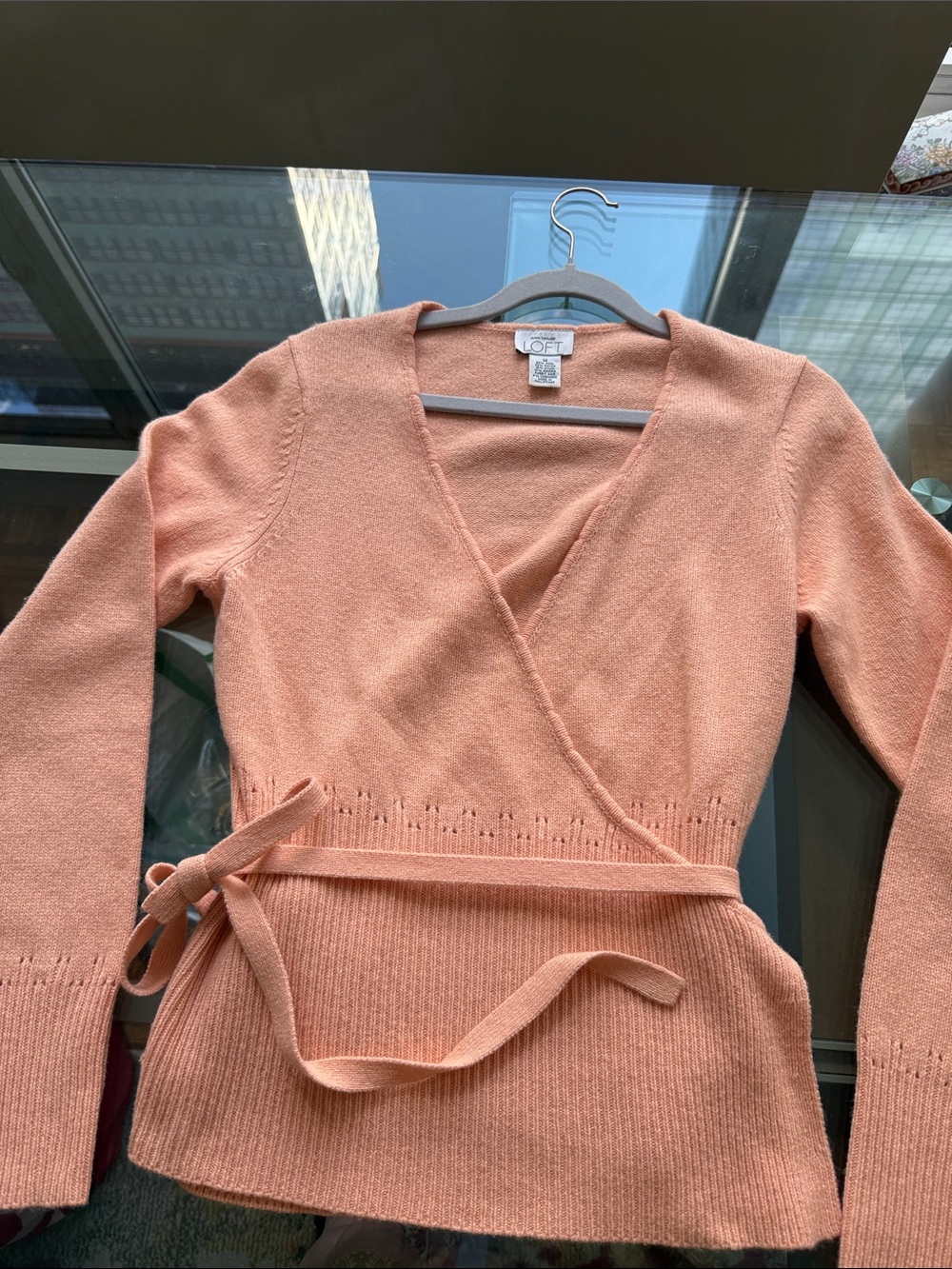 Ann Taylor Loft Peach Ballet Style Wrap Sweater w/V Neckline & Tie Belt. Size M.
